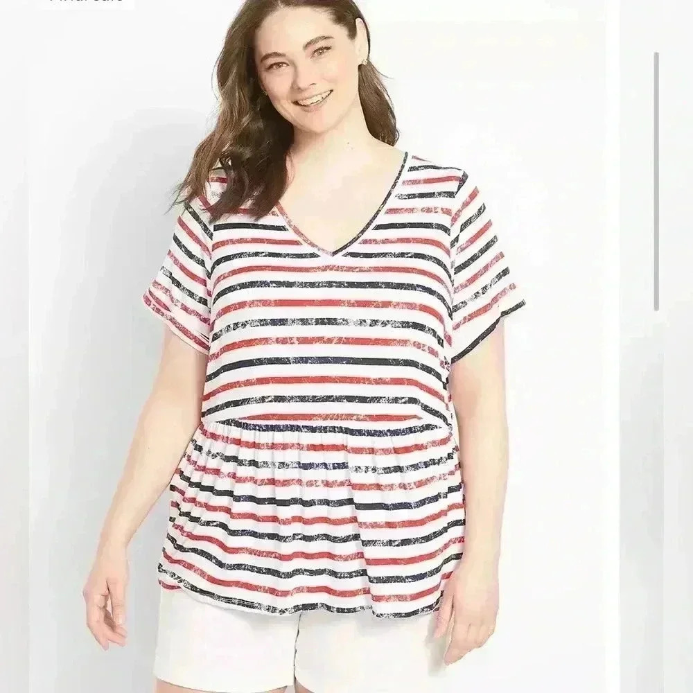 Lane Bryant Size 26/28 Short Sleeve V-Neck Babydoll Tee Swing Fit